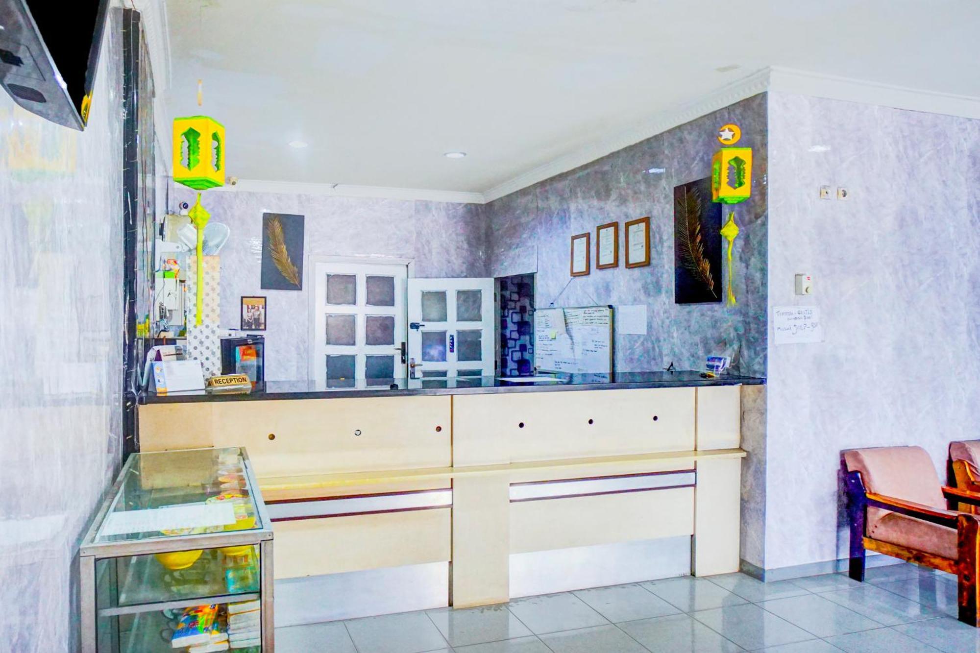Hotel O Asyaffirah Near Masjid Raya Al Mashun Sm Raja Медан Екстериор снимка
