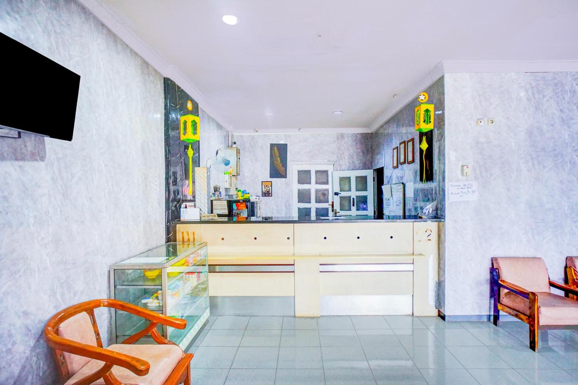 Hotel O Asyaffirah Near Masjid Raya Al Mashun Sm Raja Медан Екстериор снимка